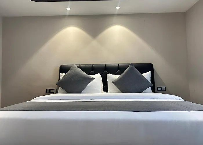 One Euphoria Luxe Hotel